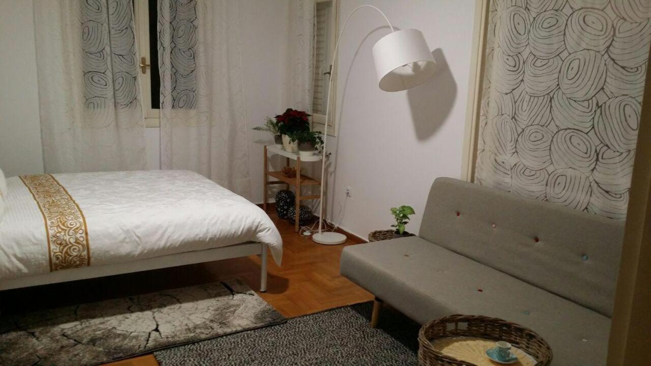 Rooms In Central Athena Bagian luar foto